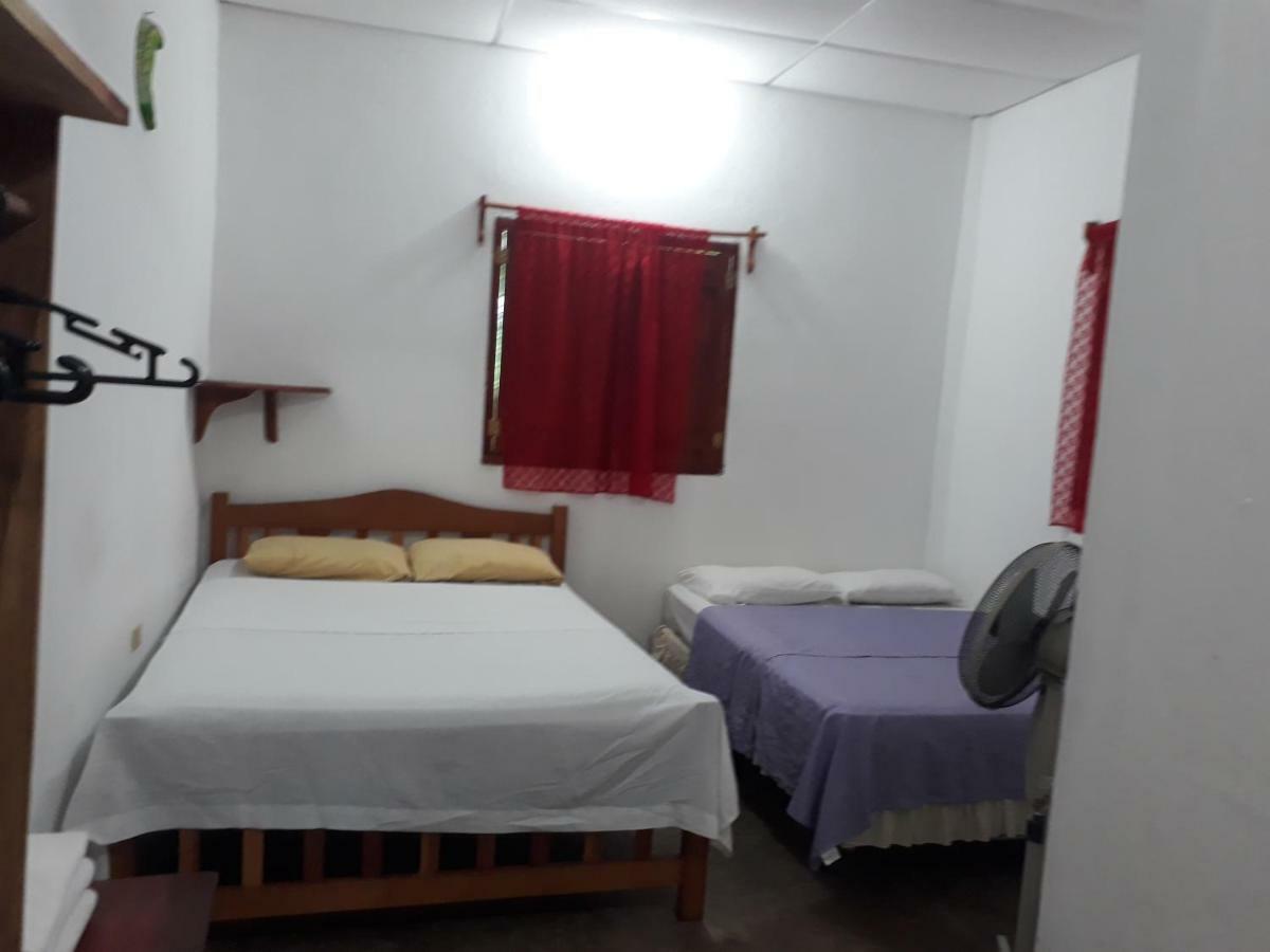Bananas Guest House Private Room Altagracia Exterior photo